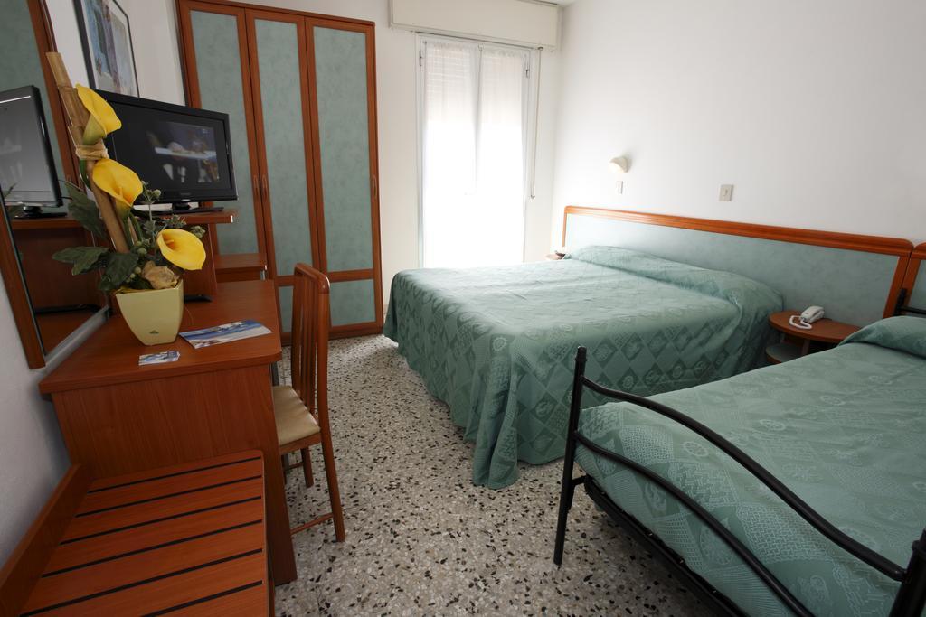 Hotel Vannini Rimini Rum bild
